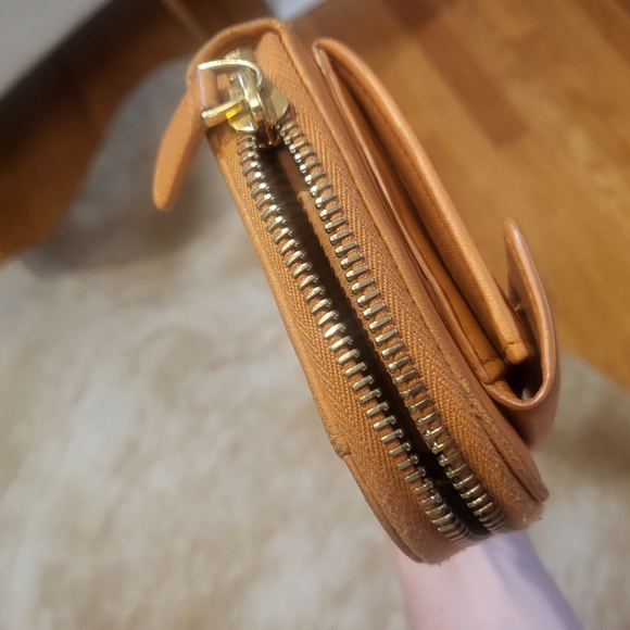 Bottega Venetta zippy wallet - Picture 8 of 16